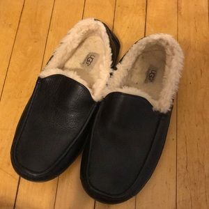 Ugg mens black leather slippers